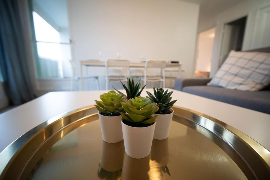Fully Equipped Apartment Balcony Sleeps 7 Wifi Marseilles Buitenkant foto
